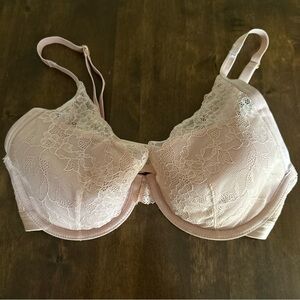 SOMA Intimates Nude Beige Lace 32D Lightest Lift Lace Plunge Bra Underwire Sexy